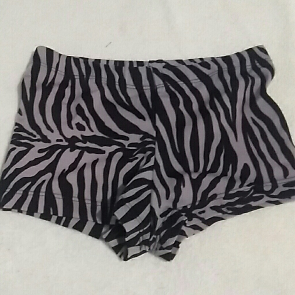 Im selling pink zebra bloomers